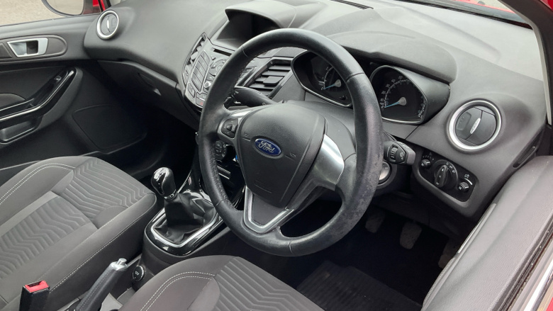 Ford Fiesta 1.0 EcoBoost Zetec Navigation 5dr Petrol Hatchback